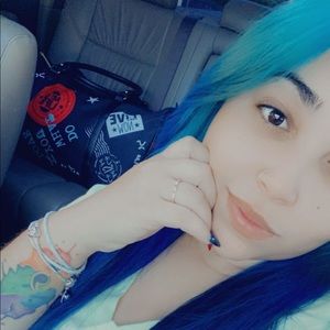 Meet your Posher, Stephanie